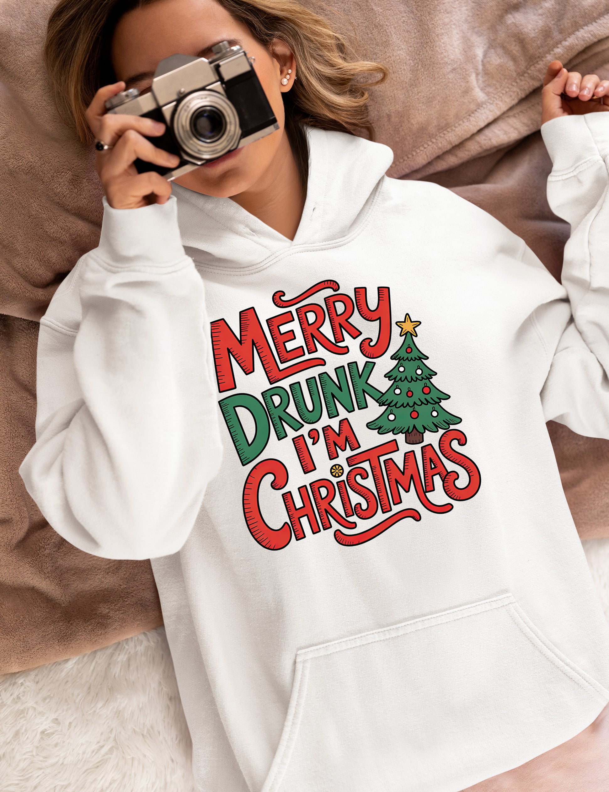 Merry Drunk I'm Christmas - Holiday Humor Gift for Christmas Party, Festive Keepsake, Seasonal Laugh Hoodie