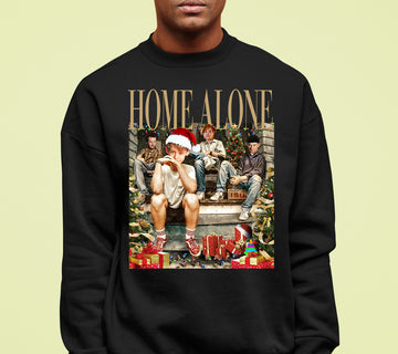 Home Alone on the Porch Christmas Scene - Cozy Holiday Porch Display Gift Idea Sweatshirt