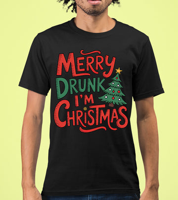 Merry Drunk I'm Christmas - Holiday Humor Gift for Christmas Party, Festive Keepsake, Seasonal Laugh T-Shirt