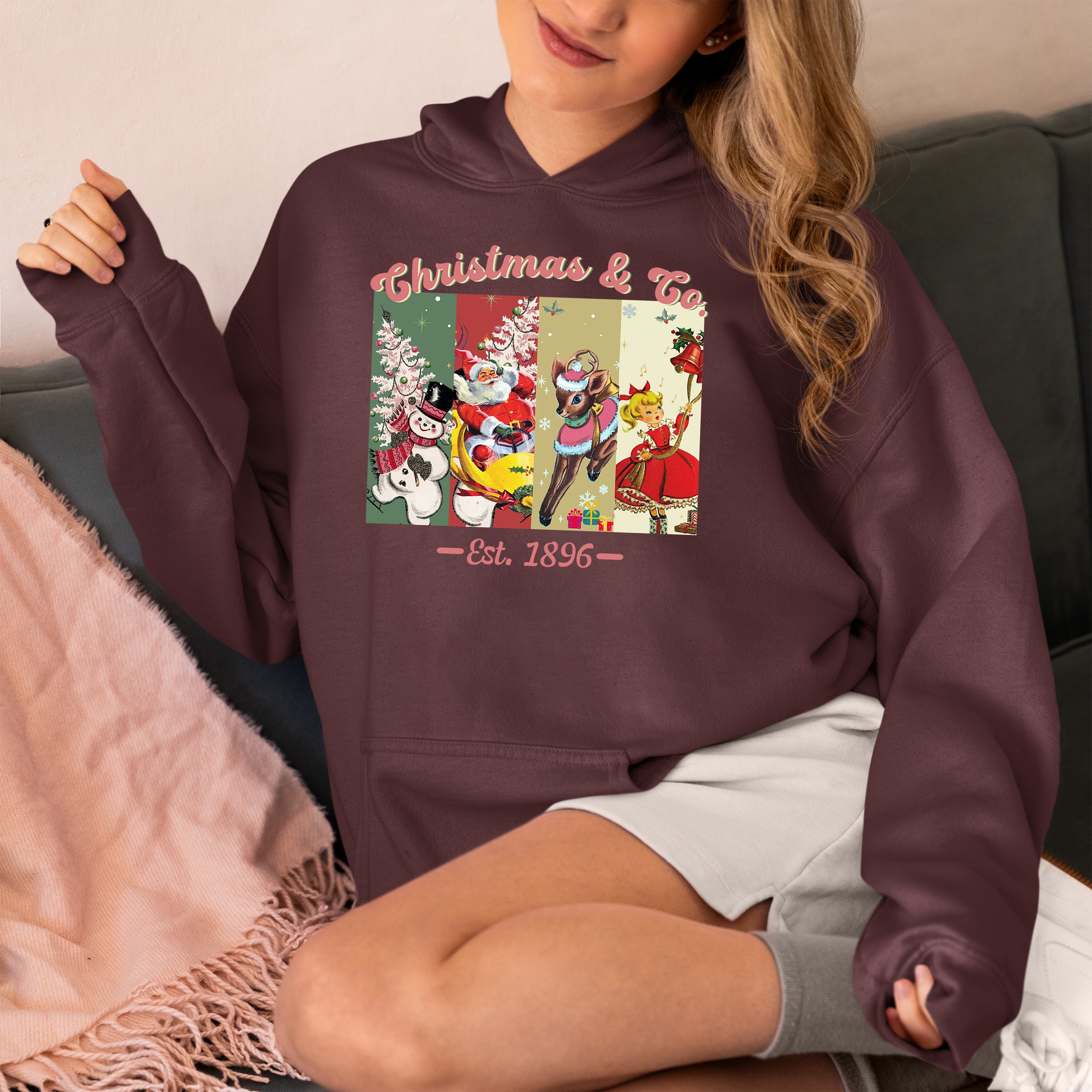 Christmas & Co 1896 Vintage Holiday Keepsake – Handmade Seasonal Gift for Collectors Hoodie
