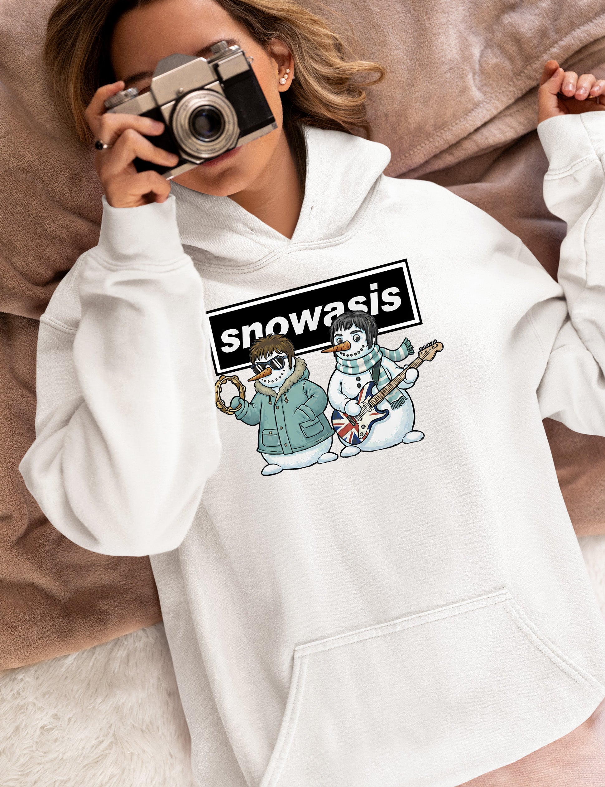 Snowasis Snowmen Guitar Christmas Keepsake - Handmade Whimsical Holiday Sculpture Gift Idea Hoodie