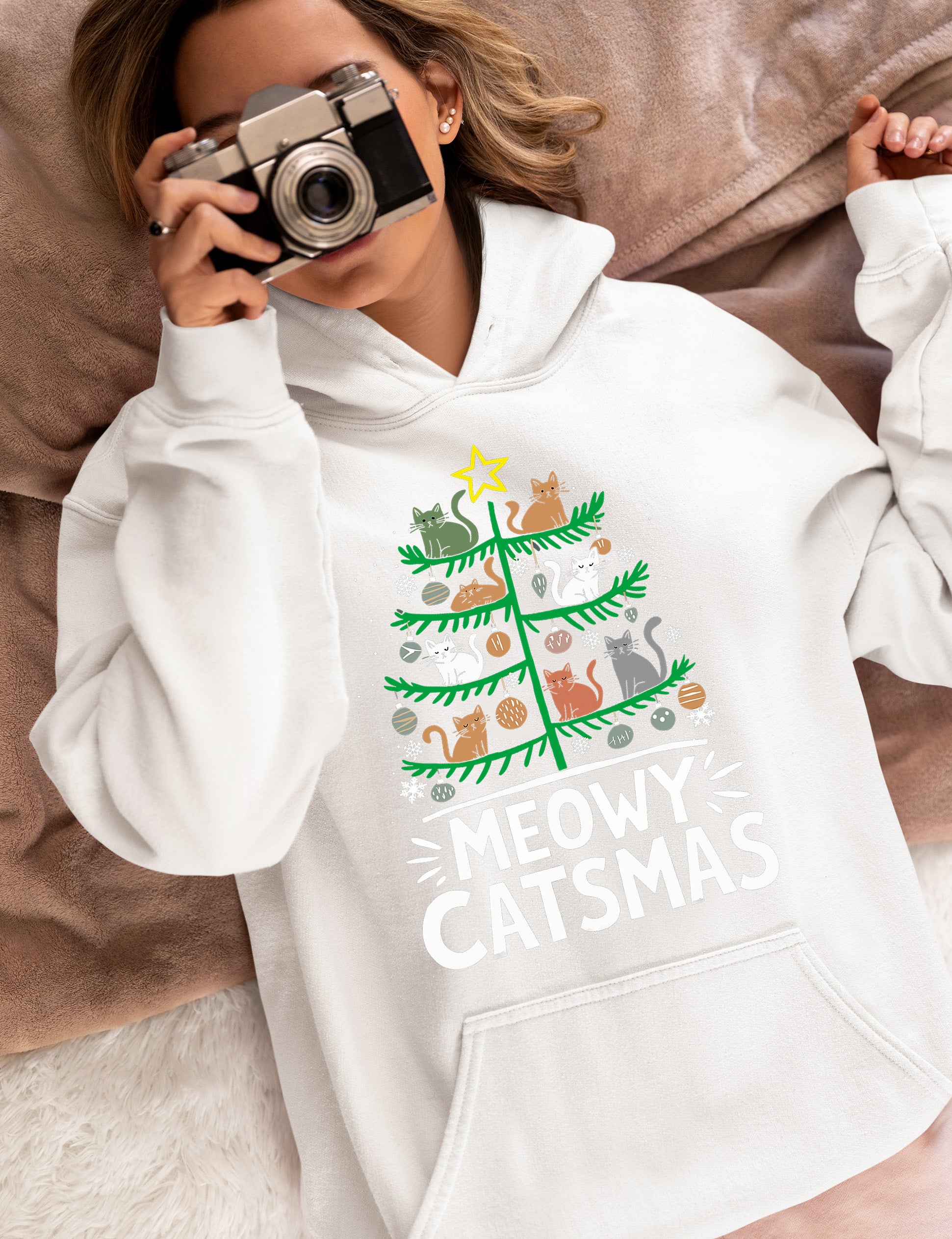 Meowy Catmas Tree - Festive Christmas Gift for Cat Lovers, Holiday Keepsake Hoodie