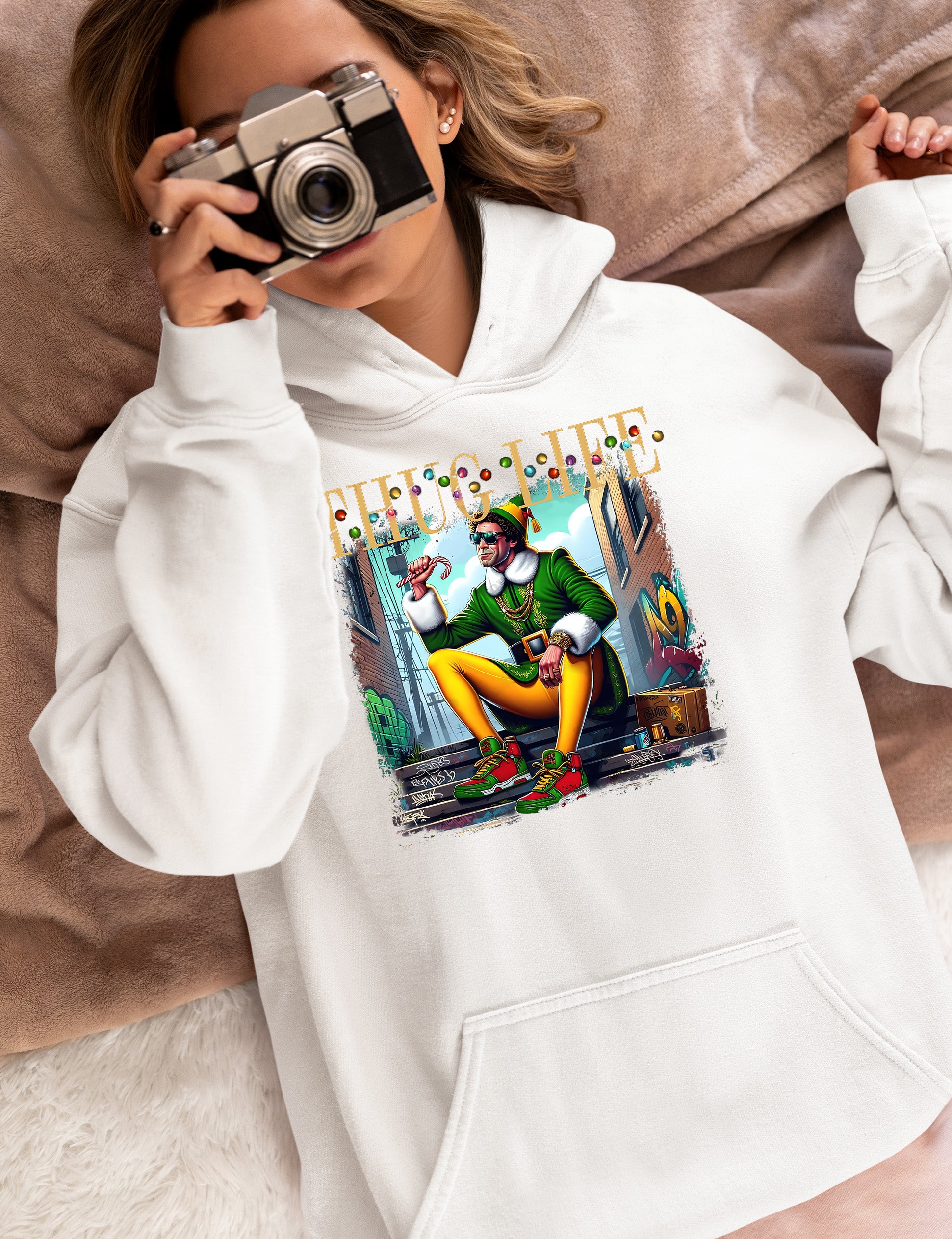 Thug Life Elf Christmas – Funny Holiday Elf Meme, Santa Humor, Naughty Nice Edition, Gifty Laughs for Holidays Hoodie