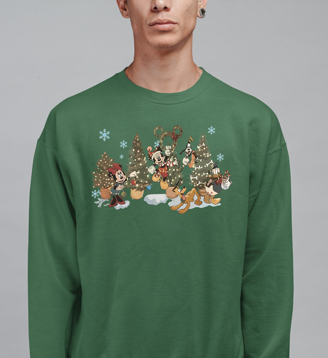 Vintage Christmas Fairytale Retro Style - Yuletide Nostalgia, Cozy Holiday Vintage Theme Sweatshirt