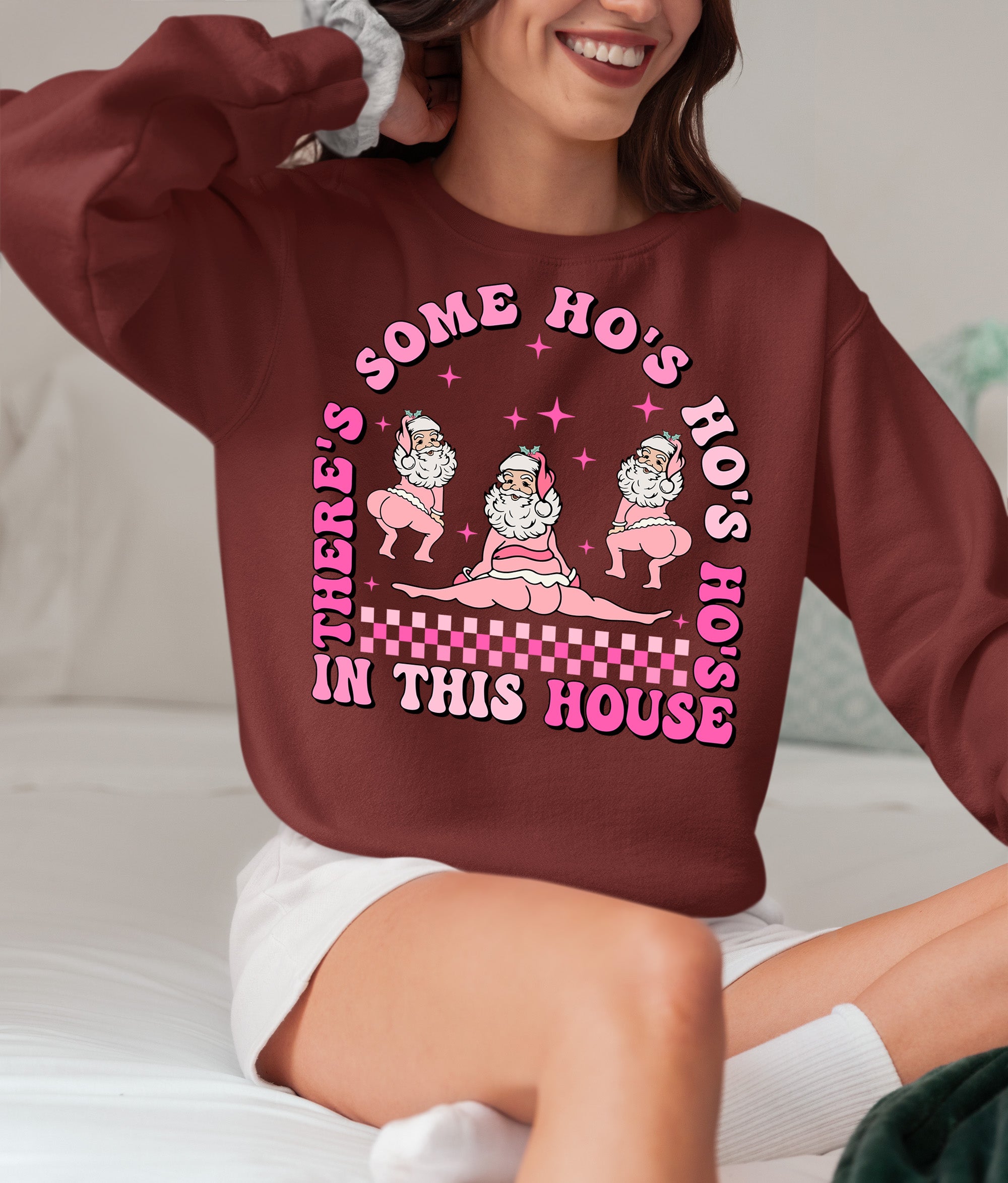 Festive Christmas Scene Art – Cozy Winter Village Illustration, Seasonal Gift for Home & Collectors Sweatshirt