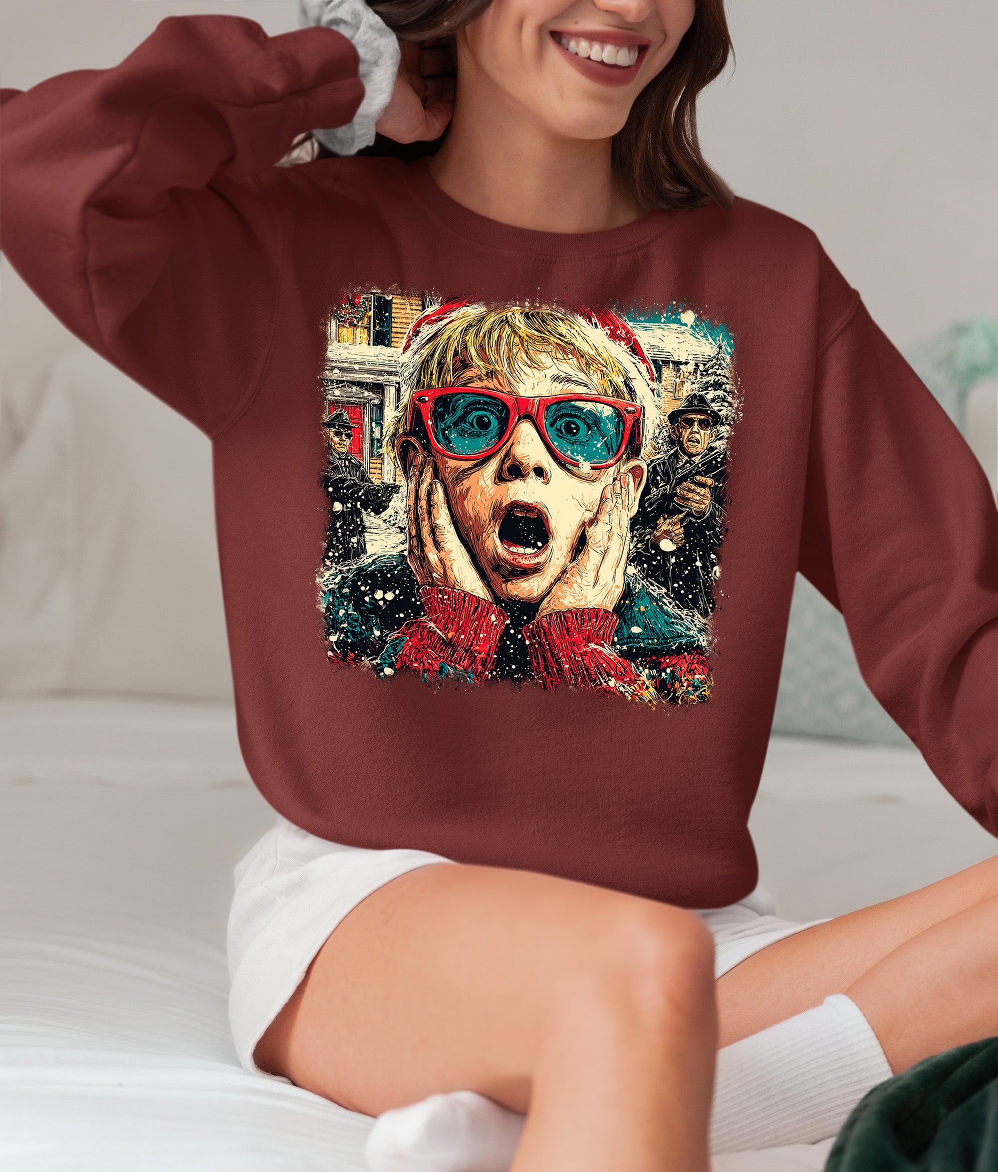 McCallister Scream Christmas Moment – Festive Holiday Pop Culture Theme, Cozy Season Tribute, Seasonal Gift Idea Sweatshirt