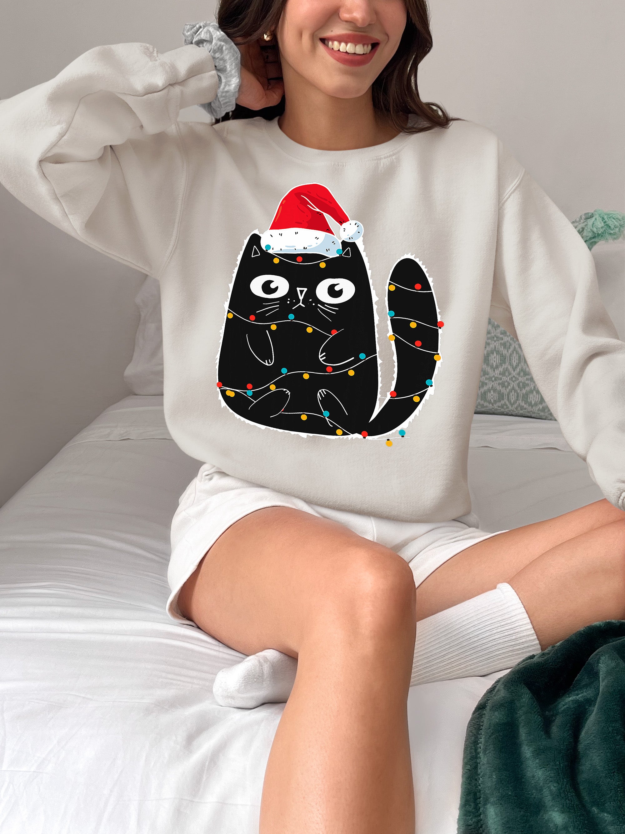 Cute Cat in Santa Hat - Christmas Feline Themed Gift for Holidays Sweatshirt
