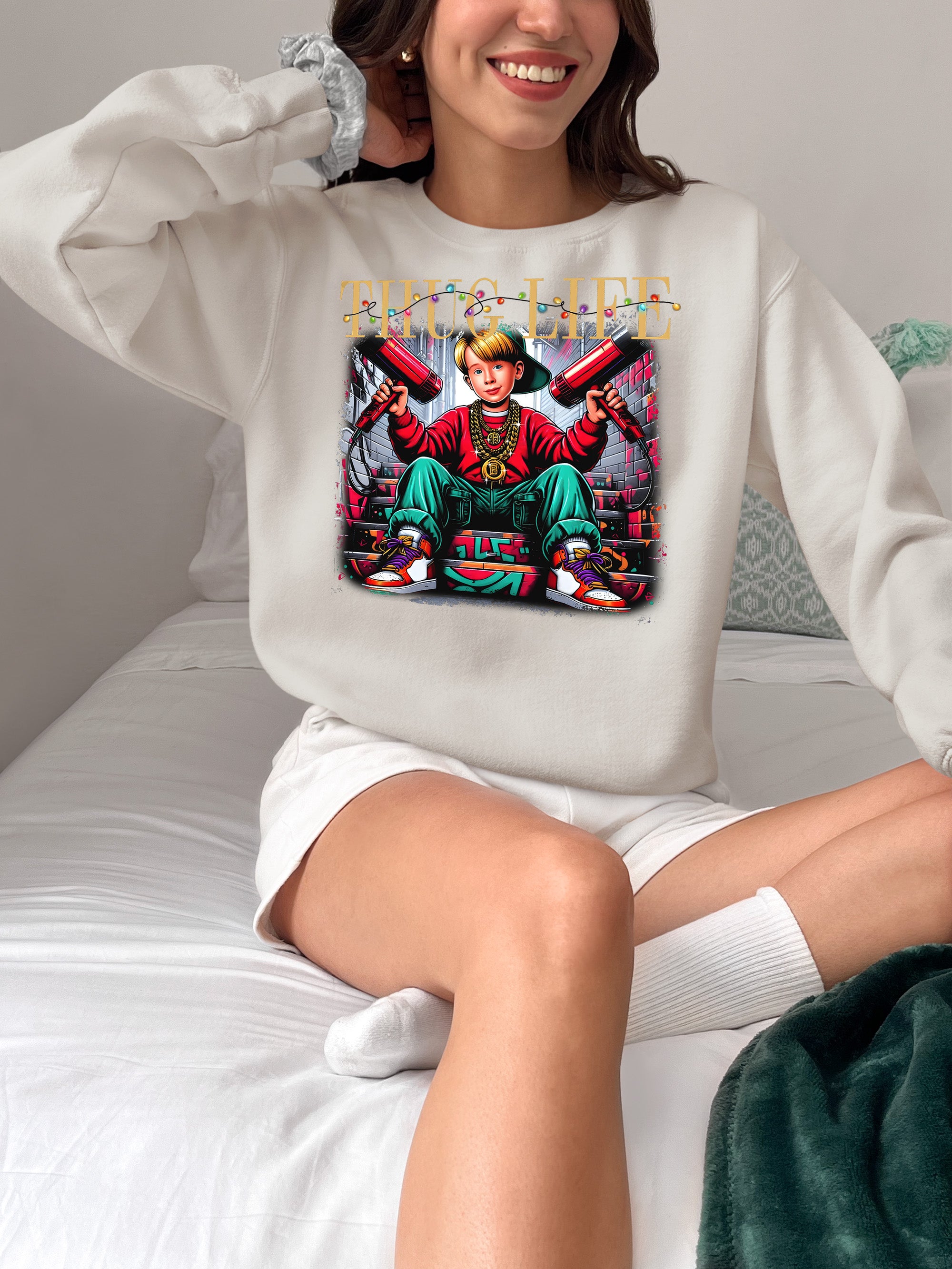 Christmas Thug Life Alone - Funny Holiday Quote Meme Humor - Festive Gift Idea for Him Sweatshirt