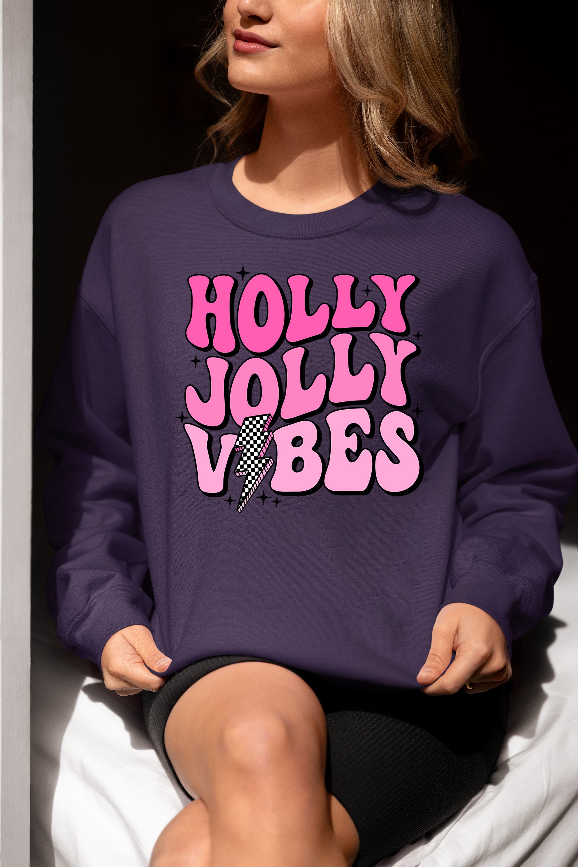 Holly Jolly Vibes Christmas Mood - Festive Seasonal Cheer, Cozy Holiday Spirit, Gift Idea for Winter Nights Sweatshirt