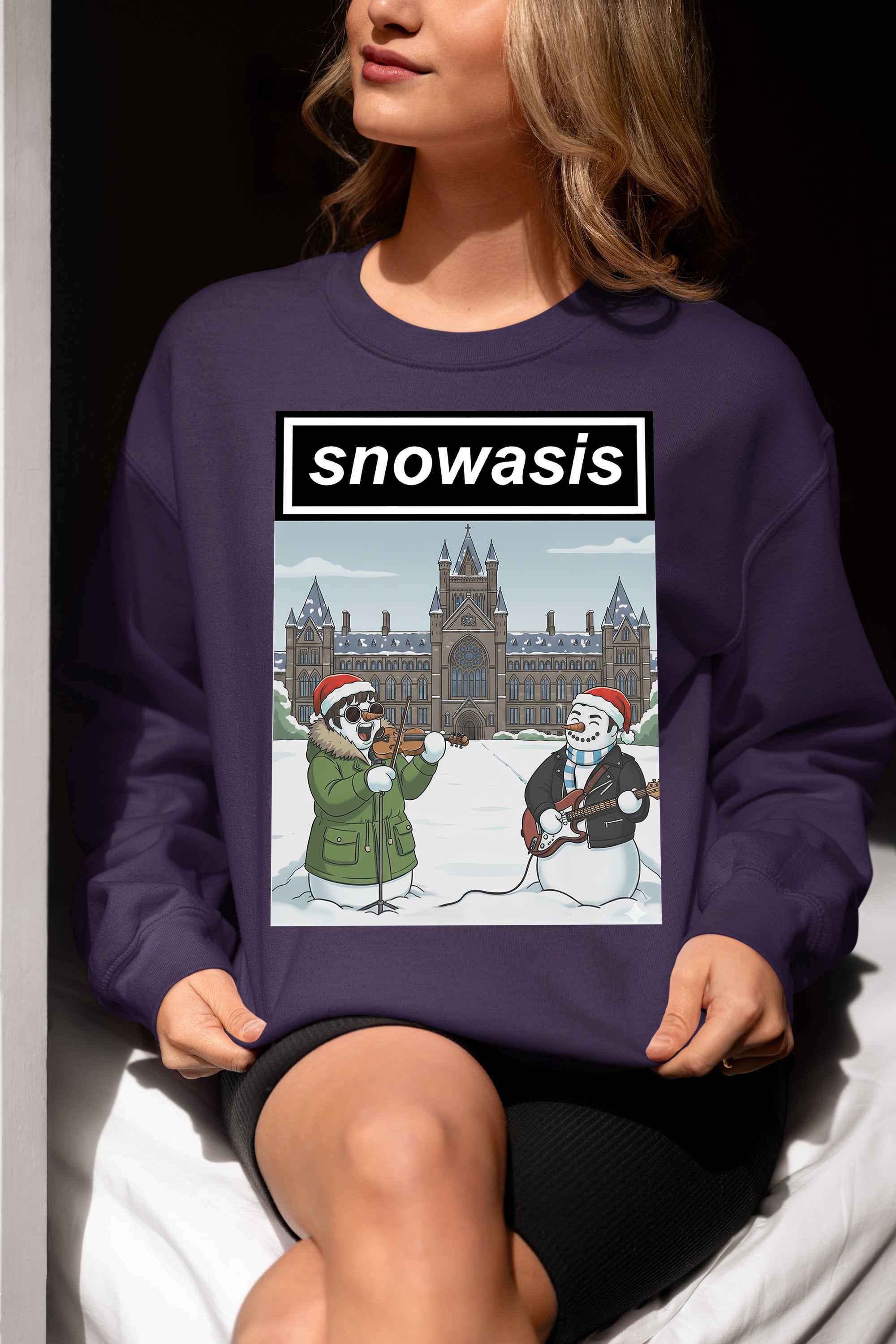 Snowasis in Front of Glasgow Kelvingrove – Christmas Scene, Festive Glasgow Landmark, Snowy Cityscape Gift Idea, Scottish Holiday Art Sweatshirt