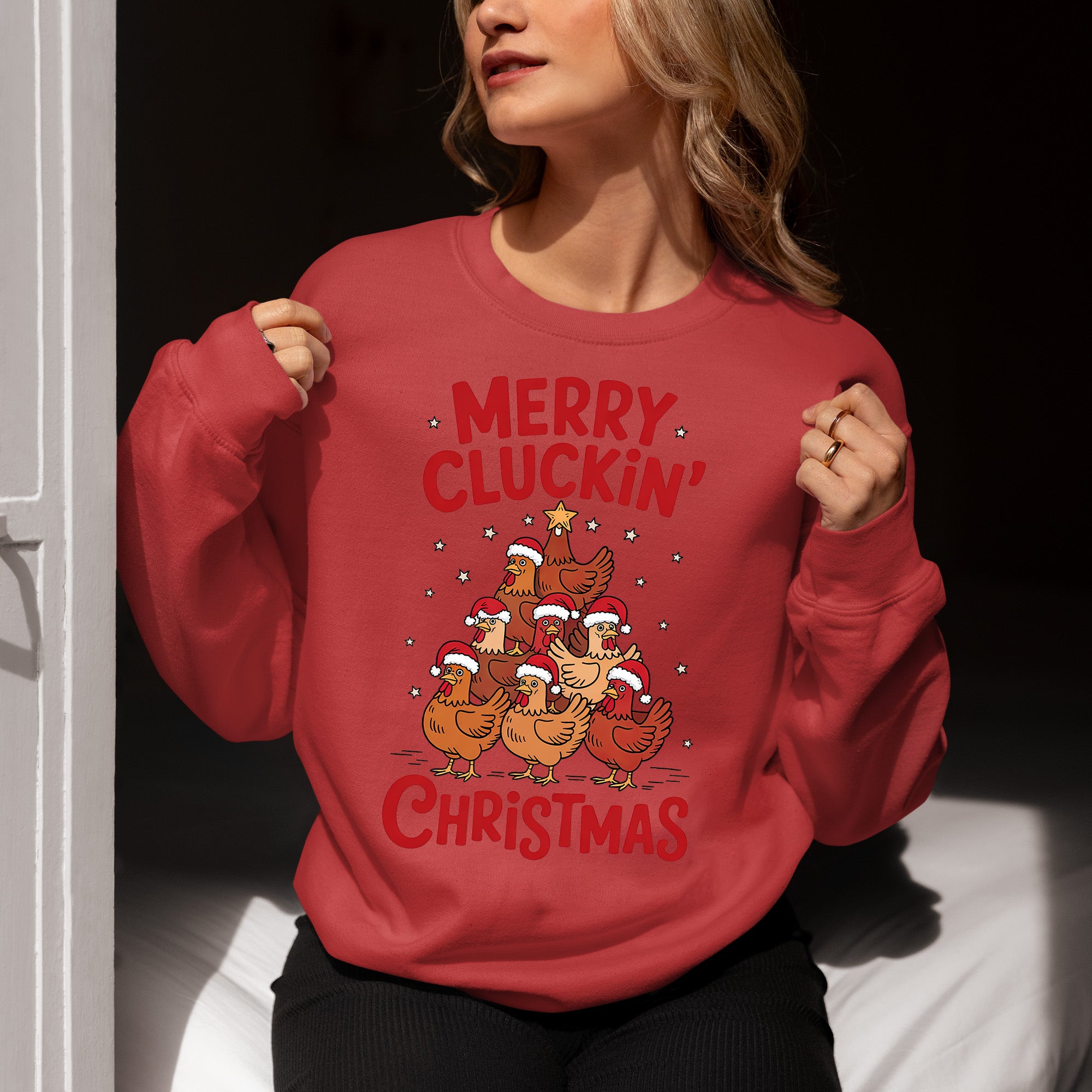 Merry Cluckin Christmas - Funny Chicken Holiday Gift for Bird Lovers - Festive Seasonal Humor & Cute Poultry Theme Sweatshirt