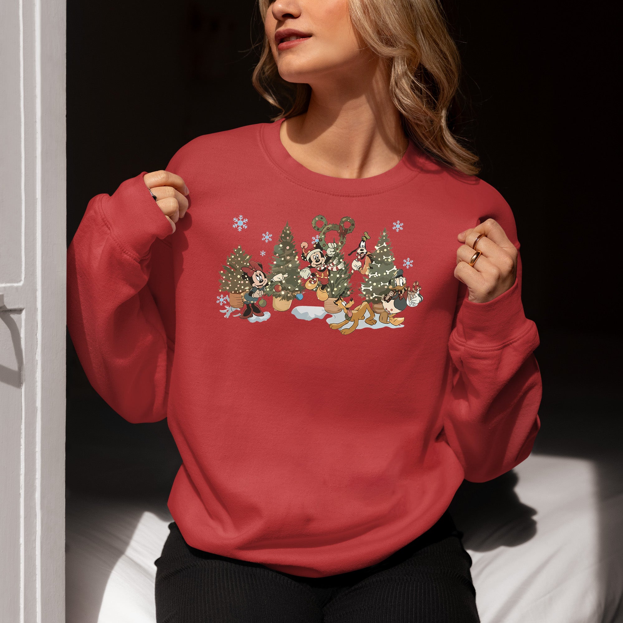 Vintage Christmas Fairytale Retro Style - Yuletide Nostalgia, Cozy Holiday Vintage Theme Sweatshirt