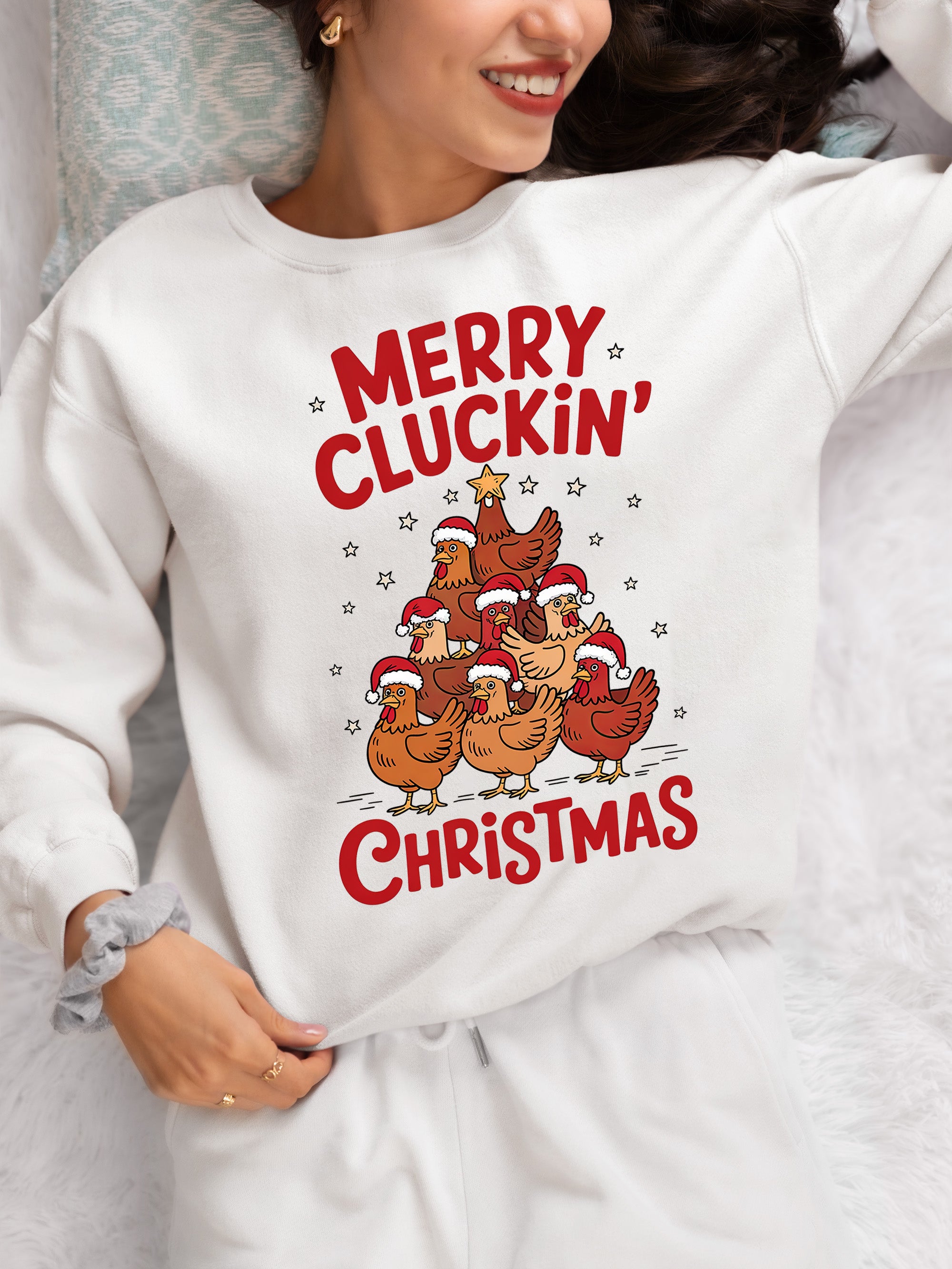 Merry Cluckin Christmas - Funny Chicken Holiday Gift for Bird Lovers - Festive Seasonal Humor & Cute Poultry Theme Sweatshirt