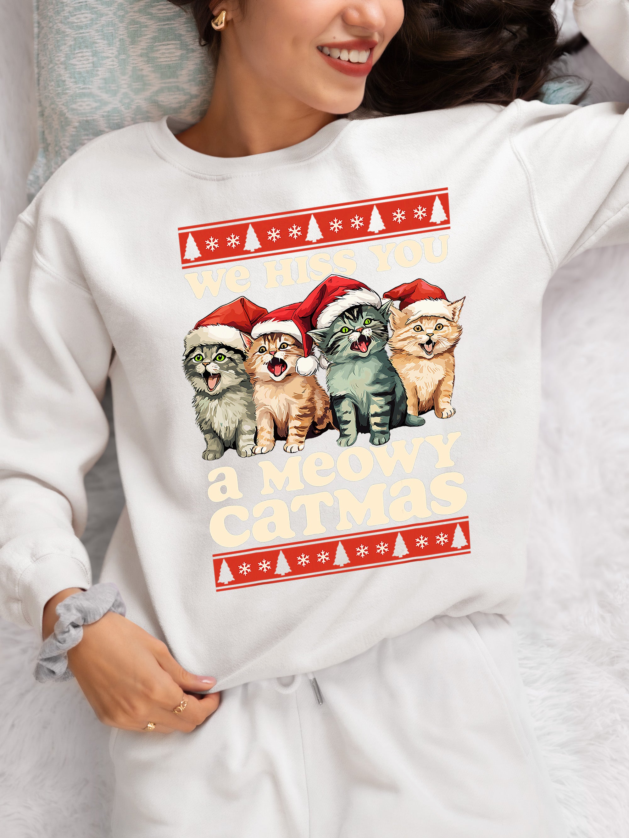We Wish You a Meowy Christmas – Festive Cat Holiday Greeting for Season's Cheer, Cute Feline Themed Artwork Sweatshirt
