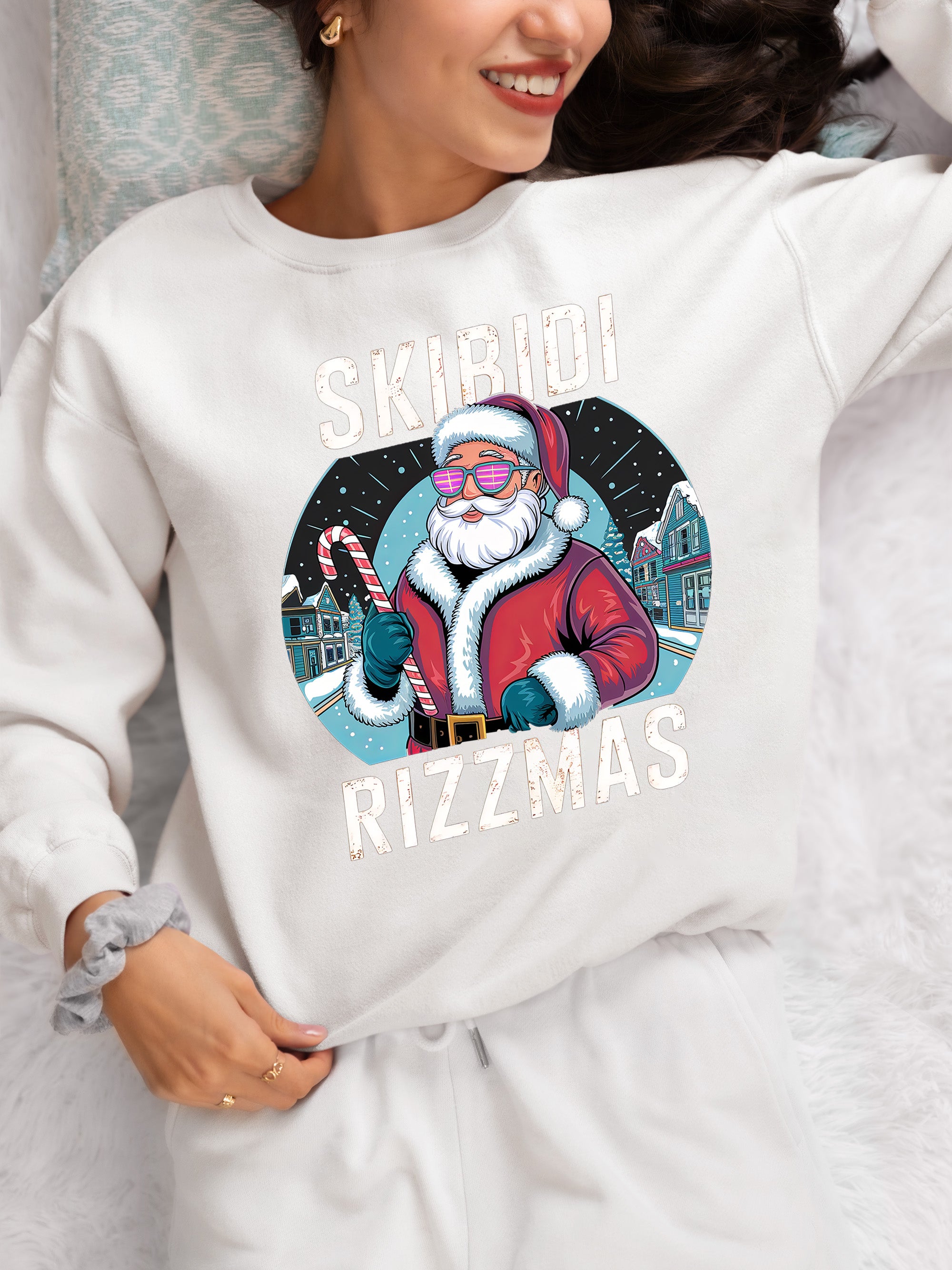 Skibidi Rizzman Santa Christmas Edition - Hilarious Pop Culture Gift Idea for Holidays, Festive Cheer Sweatshirt