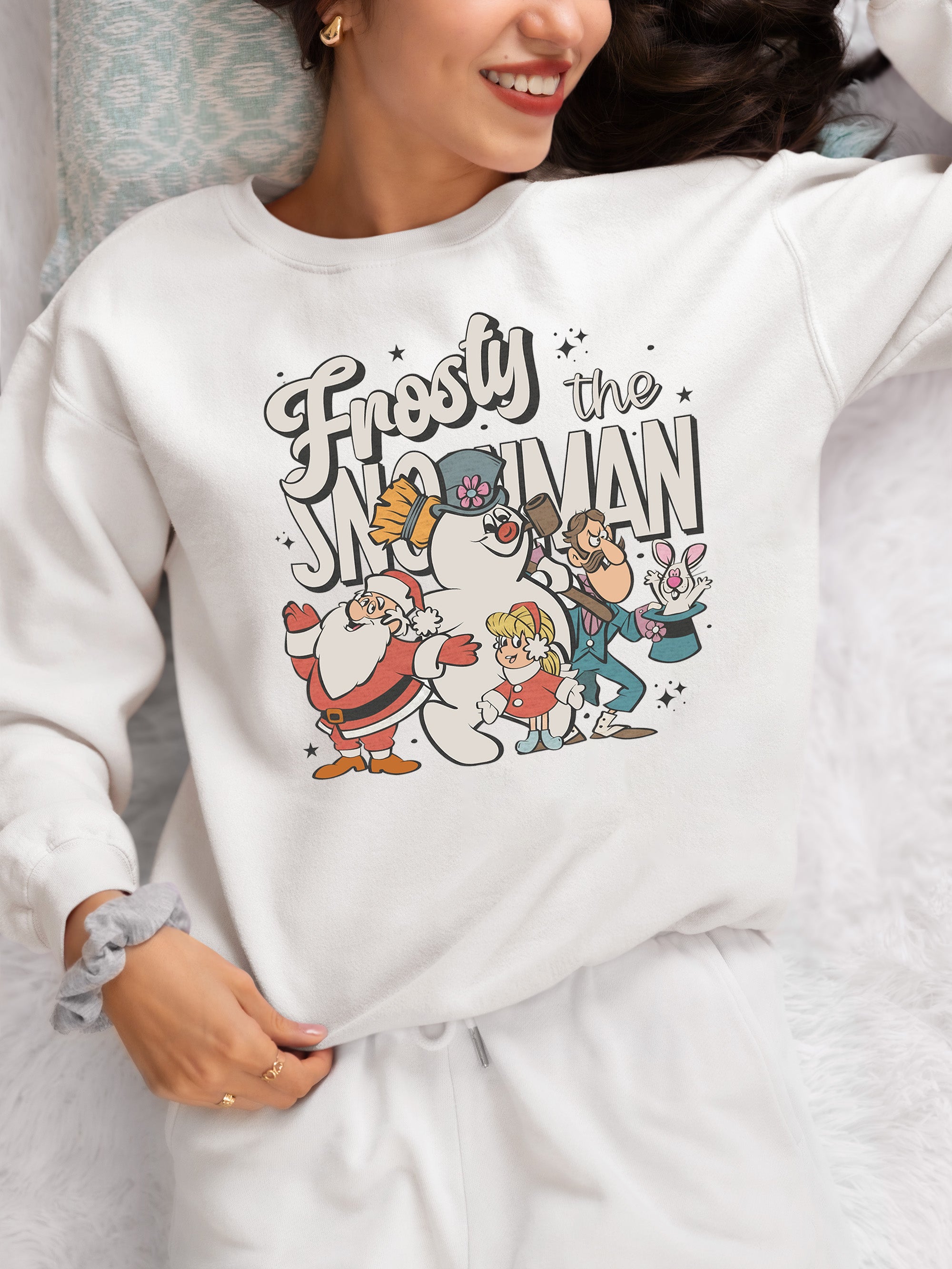 Frosty Snowman Christmas Theme Artwork, Cozy Winter Holiday Gift Idea, Seasonal Frosty Illustration Sweatshirt