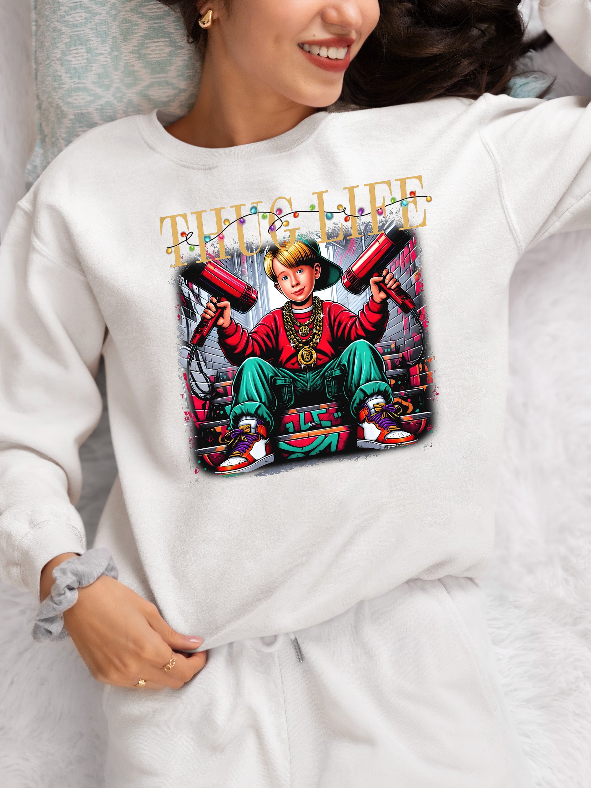 Christmas Thug Life Alone - Funny Holiday Quote Meme Humor - Festive Gift Idea for Him Sweatshirt