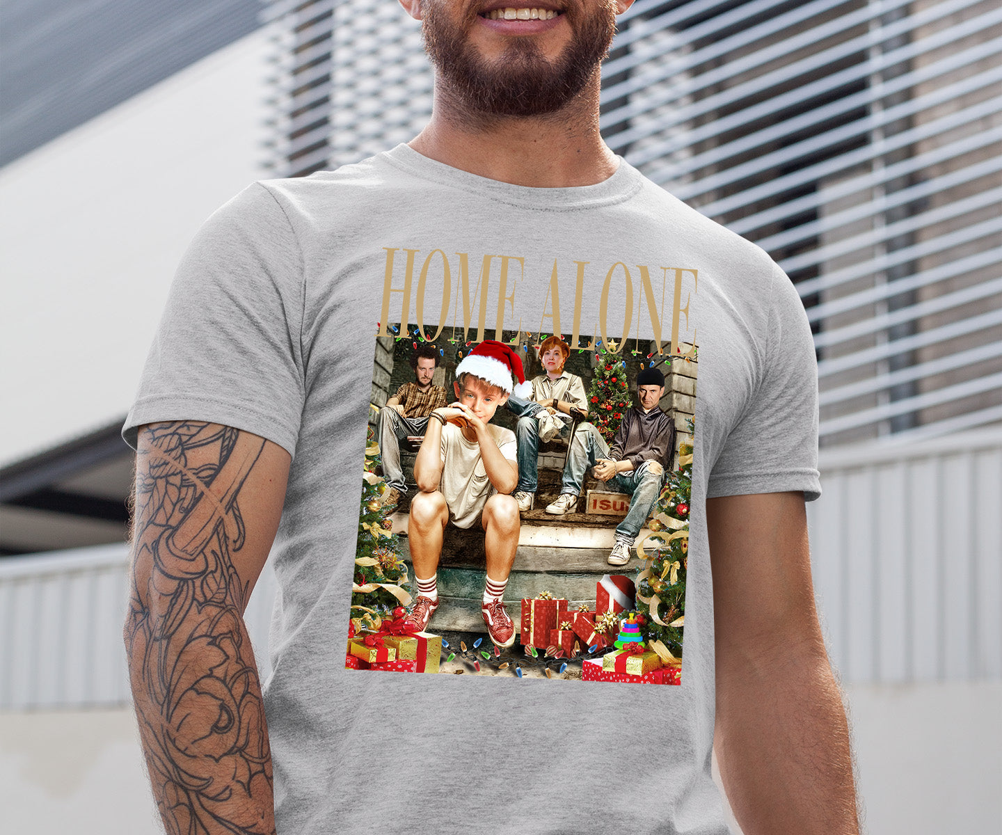 Home Alone on the Porch Christmas Scene - Cozy Holiday Porch Display Gift Idea T-Shirt