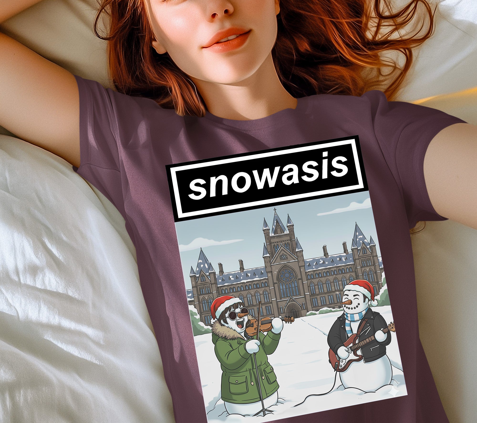 Snowasis in Front of Glasgow Kelvingrove – Christmas Scene, Festive Glasgow Landmark, Snowy Cityscape Gift Idea, Scottish Holiday Art T-Shirt