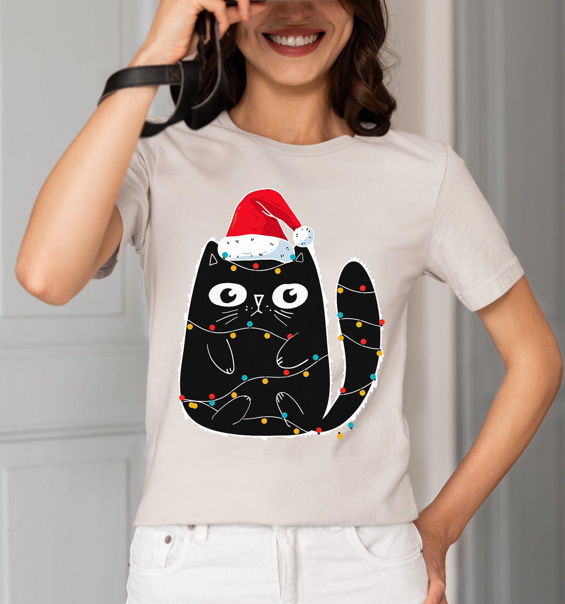 Cute Cat in Santa Hat - Christmas Feline Themed Gift for Holidays T-Shirt