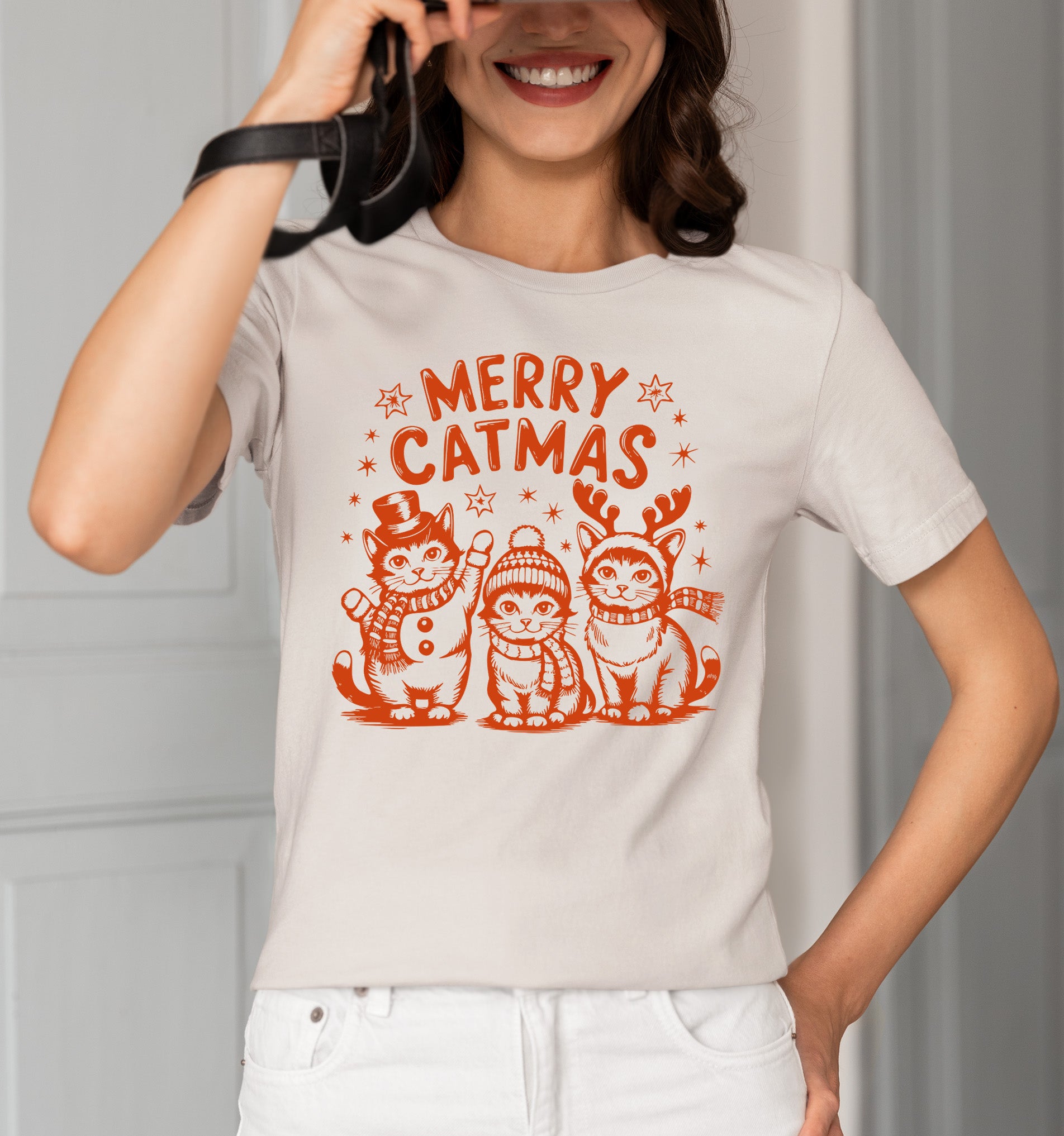 Merry Catmas Christmas Cat Art - Festive Holiday Gift for Cat Lovers - Whimsical Feline Artwork T-Shirt