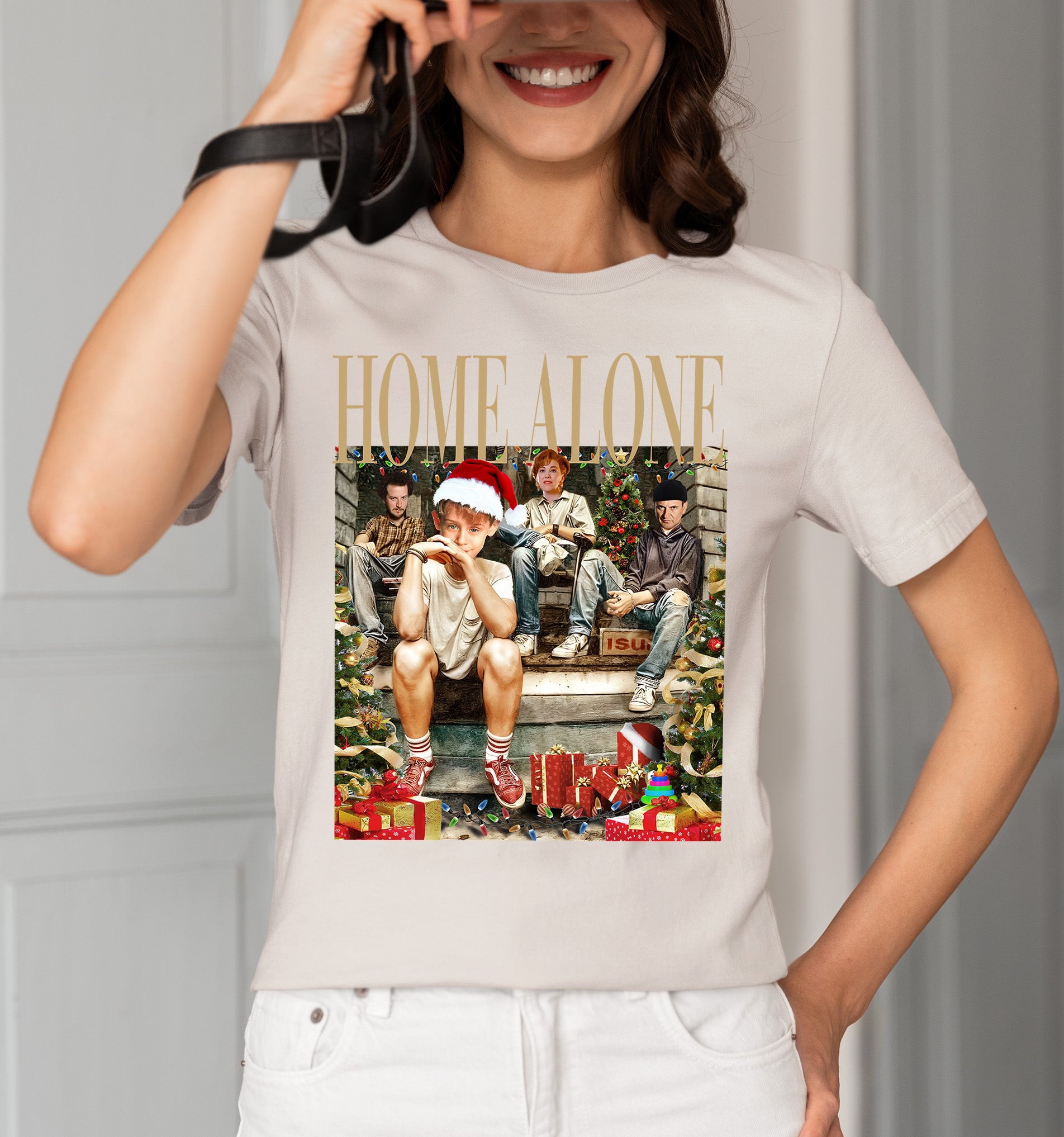 Home Alone on the Porch Christmas Scene - Cozy Holiday Porch Display Gift Idea T-Shirt