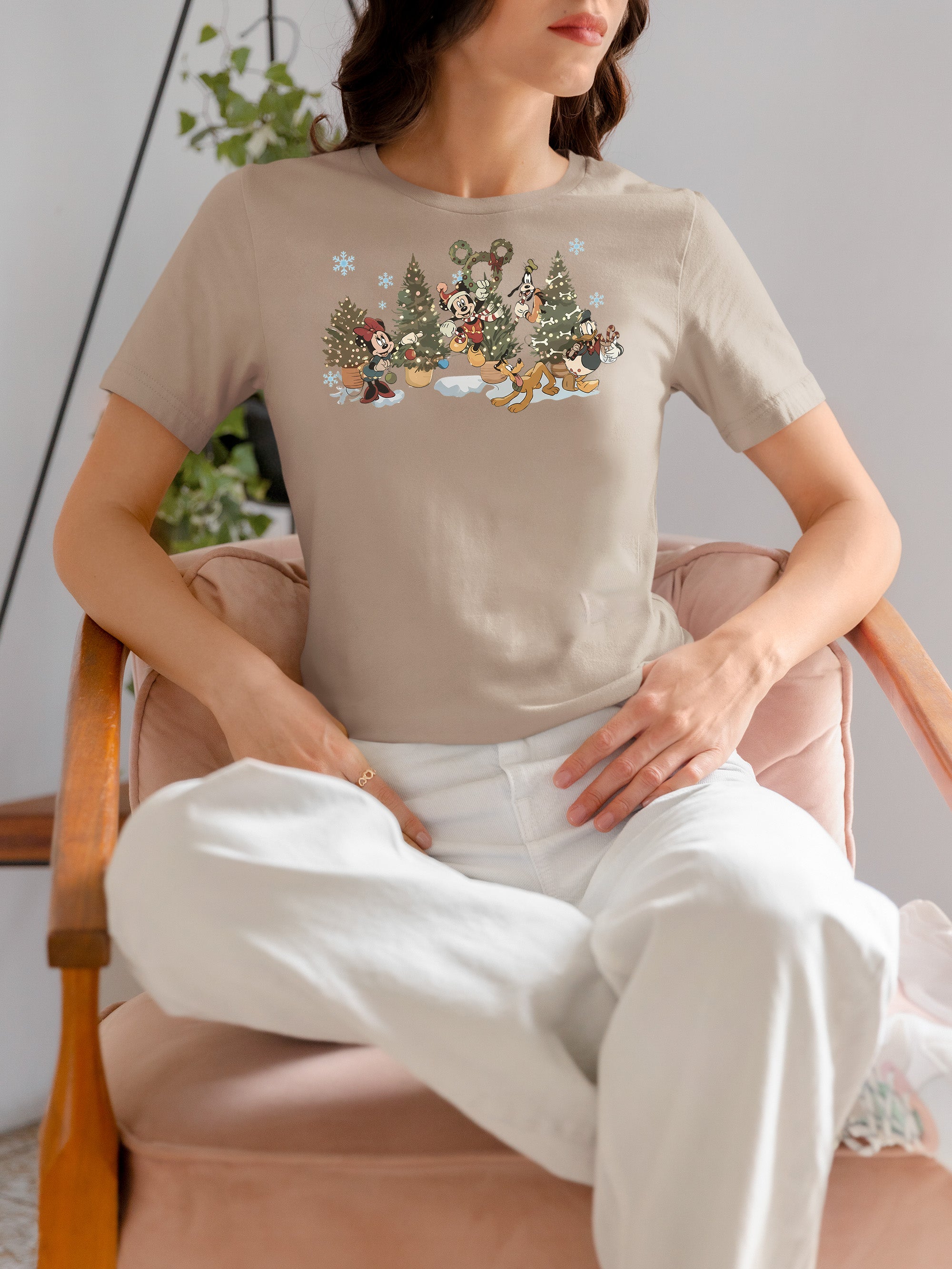 Vintage Christmas Fairytale Retro Style - Yuletide Nostalgia, Cozy Holiday Vintage Theme T-Shirt